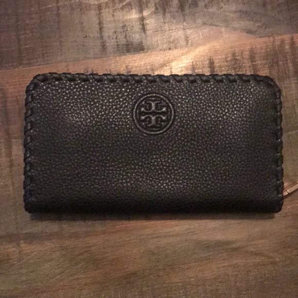 Tory Burch Wallet - Picture 4 of 4